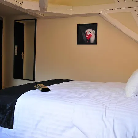Les Glycines Vezelay Hotel Buitenkant foto