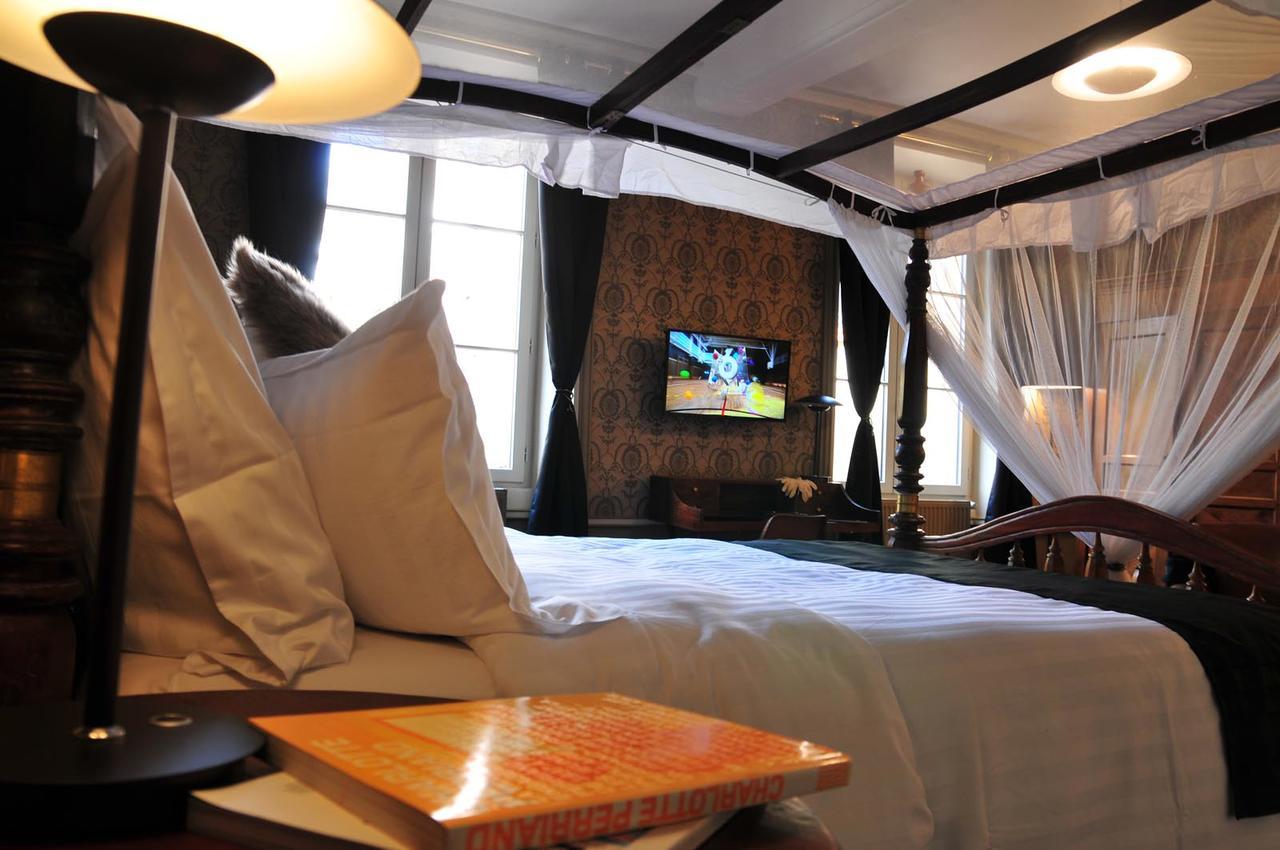 Les Glycines Hotel 2*